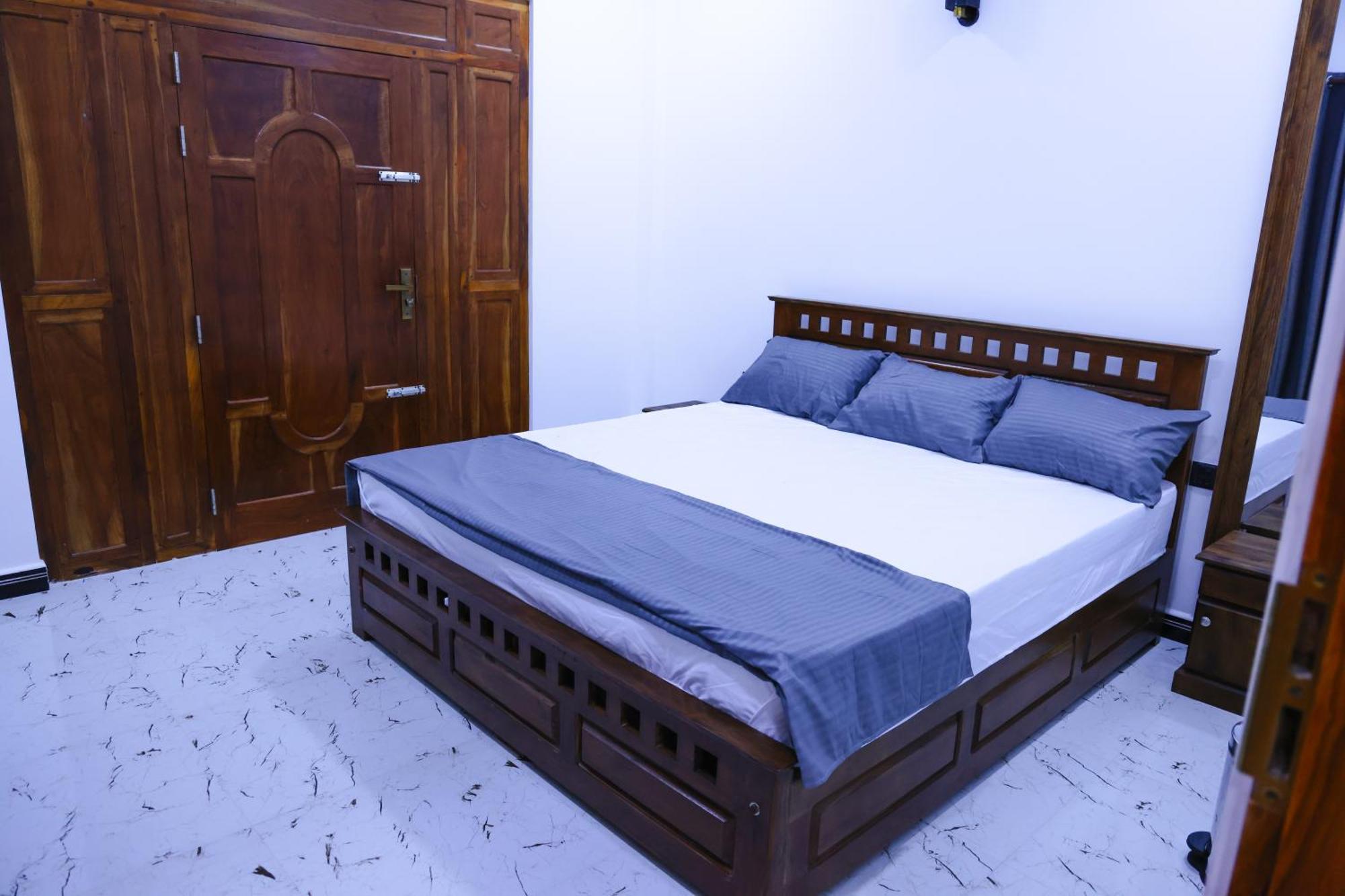 Munril Guest Apartment Jaffna Bagian luar foto