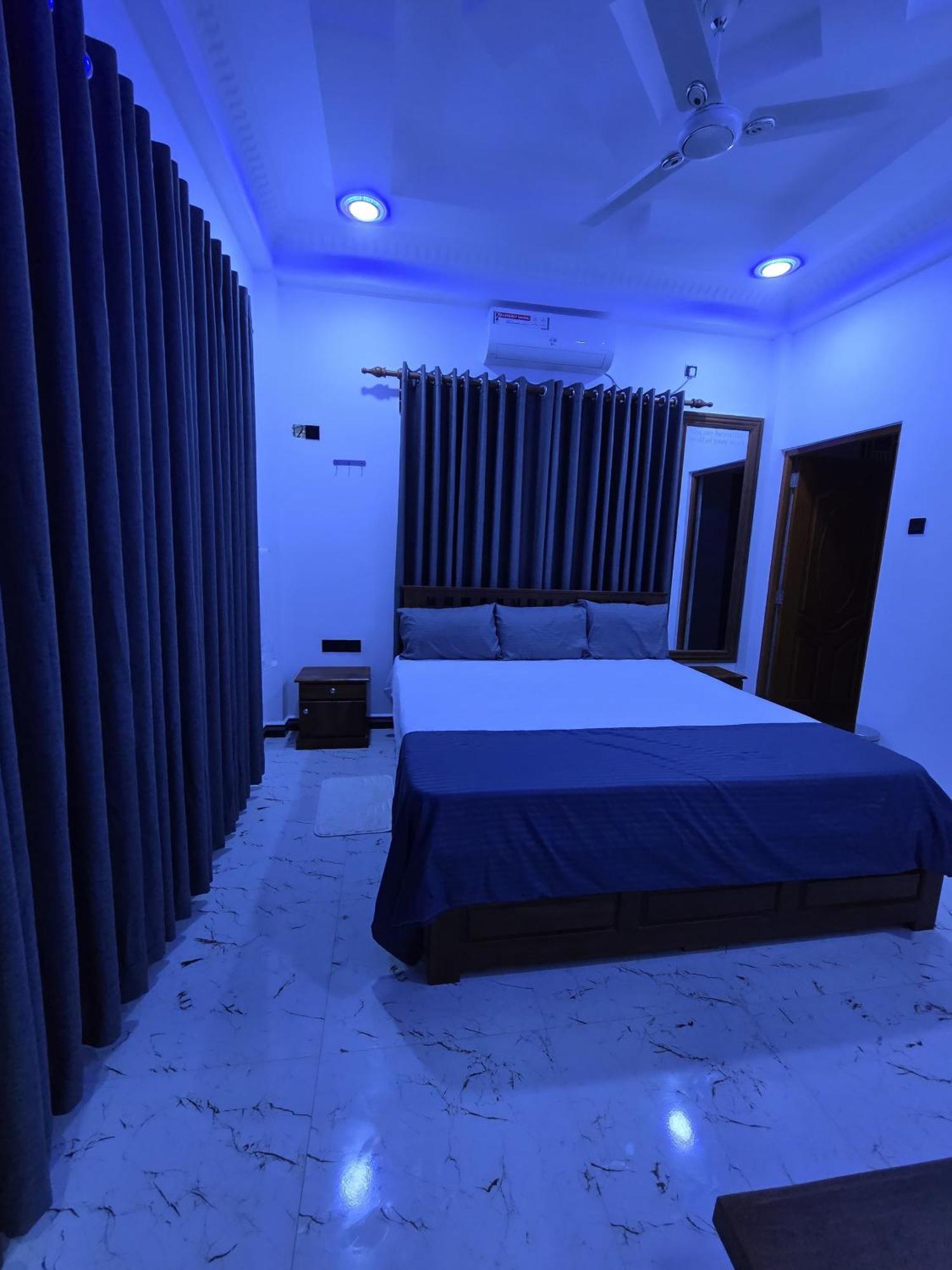 Munril Guest Apartment Jaffna Bagian luar foto