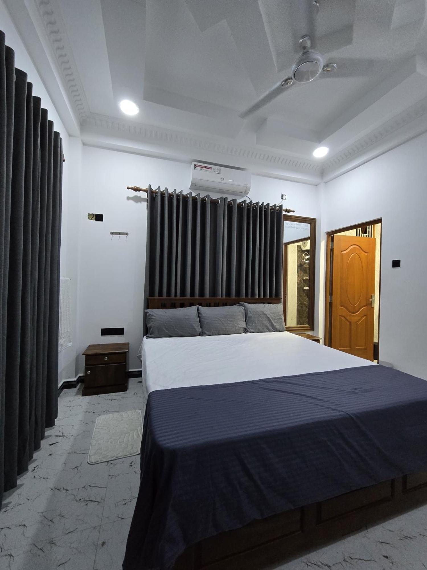 Munril Guest Apartment Jaffna Bagian luar foto