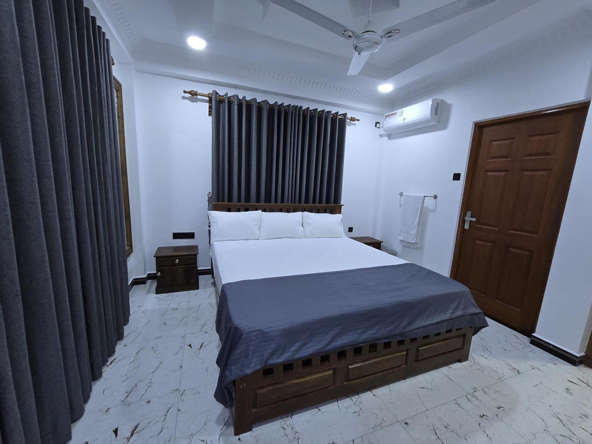 Munril Guest Apartment Jaffna Bagian luar foto